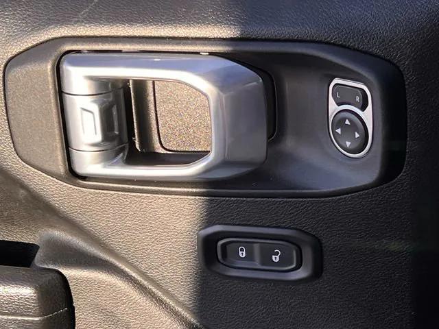 used 2022 Jeep Wrangler Unlimited car, priced at $31,276