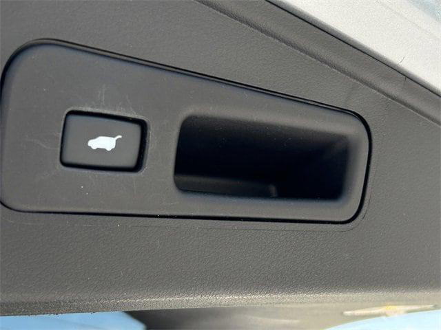 used 2019 Acura MDX car, priced at $25,810