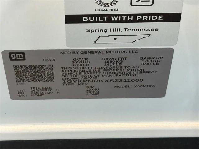 new 2025 Cadillac LYRIQ car