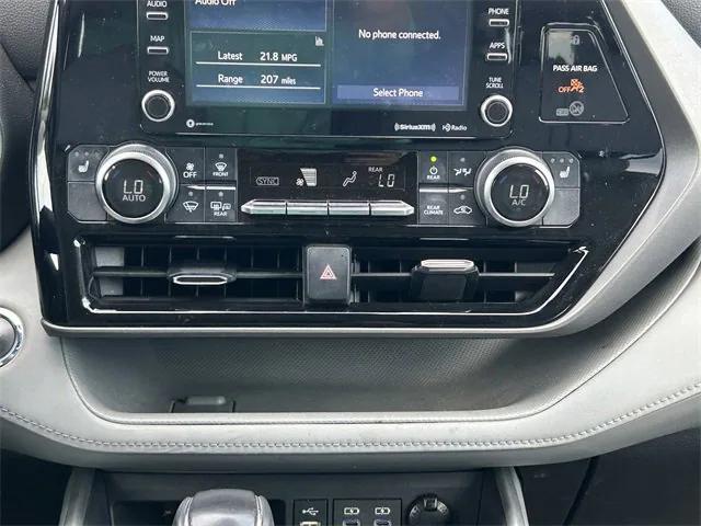 used 2022 Toyota Highlander car, priced at $35,971