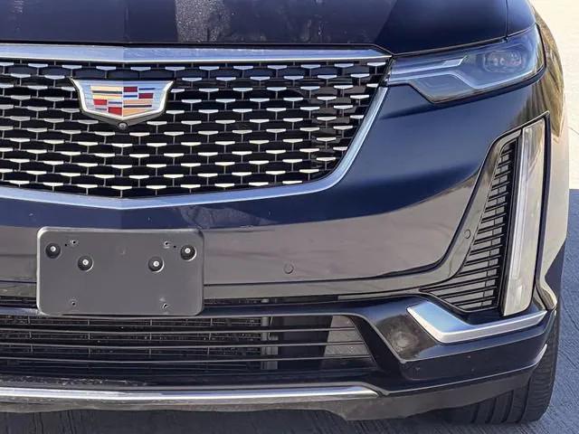 used 2022 Cadillac XT6 car, priced at $38,627