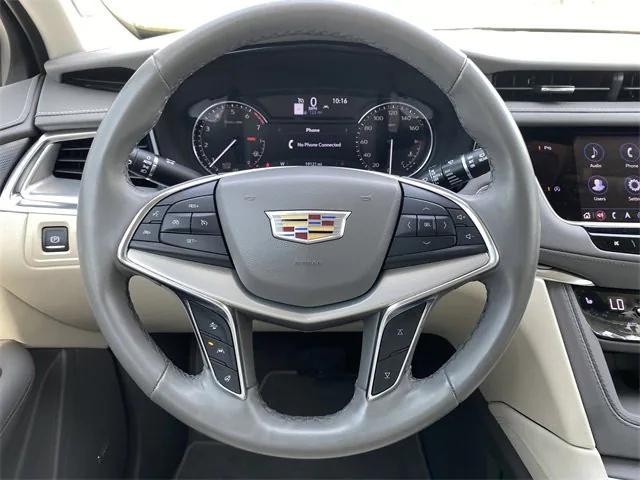used 2023 Cadillac XT5 car, priced at $36,517