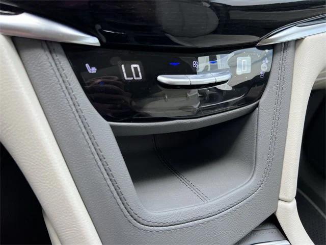 new 2025 Cadillac XT6 car, priced at $60,839