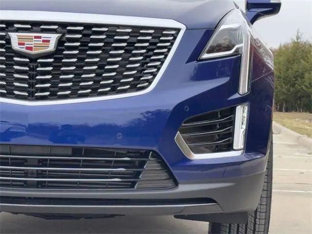 new 2025 Cadillac XT5 car, priced at $46,315