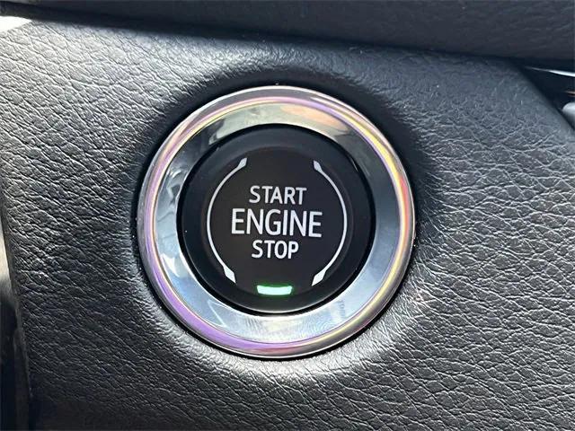 used 2024 Cadillac XT4 car, priced at $37,394