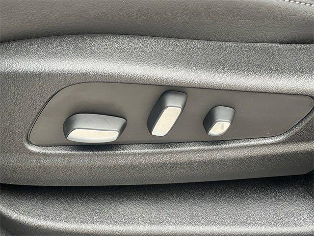 new 2025 Cadillac XT6 car, priced at $60,115