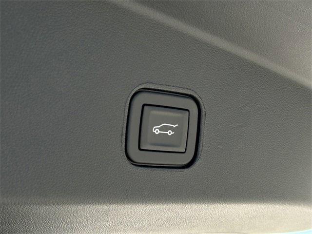 new 2025 Cadillac XT5 car, priced at $52,090