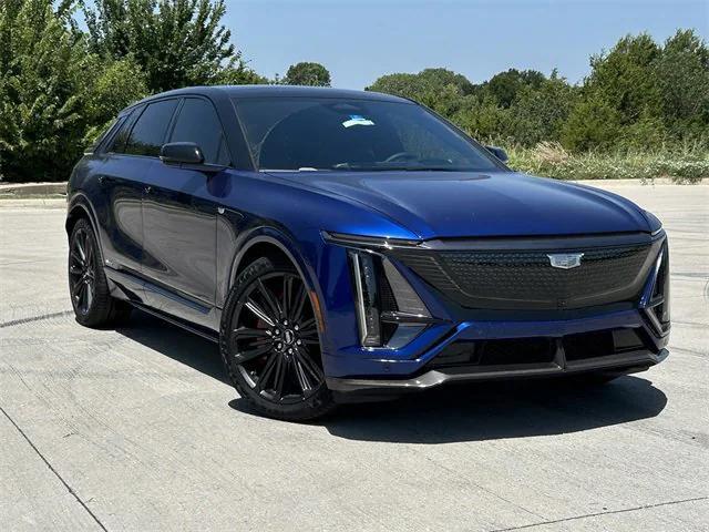 new 2025 Cadillac XT5 car, priced at $52,090