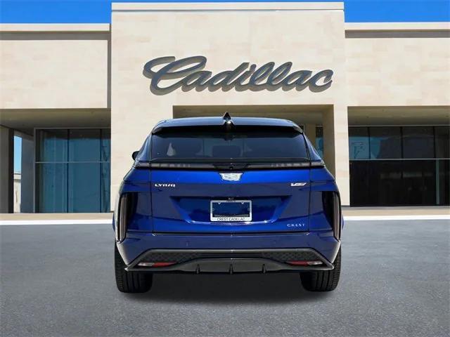 new 2025 Cadillac XT5 car, priced at $52,090
