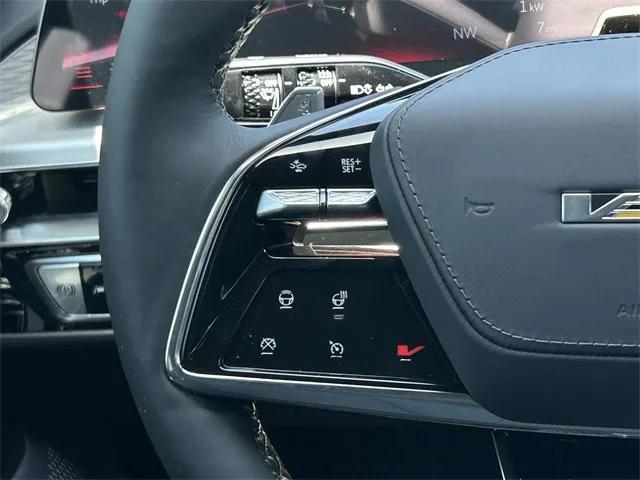 new 2025 Cadillac XT5 car, priced at $52,090