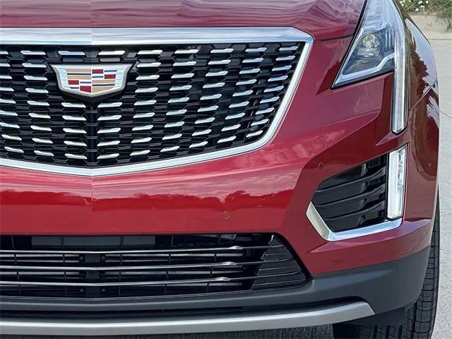 used 2025 Cadillac XT5 car, priced at $50,575