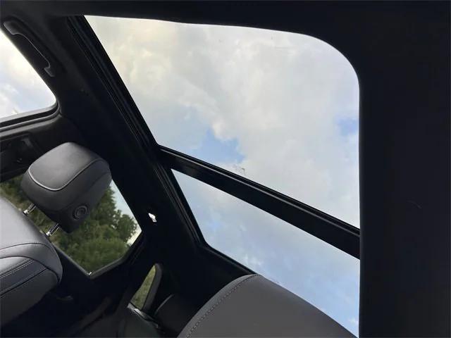 used 2025 Cadillac XT5 car, priced at $44,999