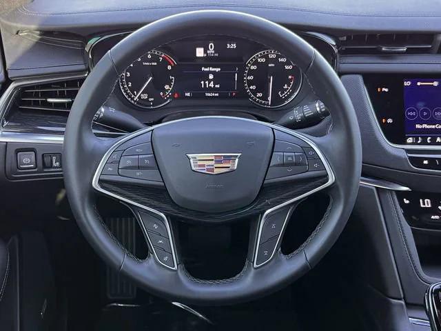 used 2025 Cadillac XT5 car, priced at $39,640