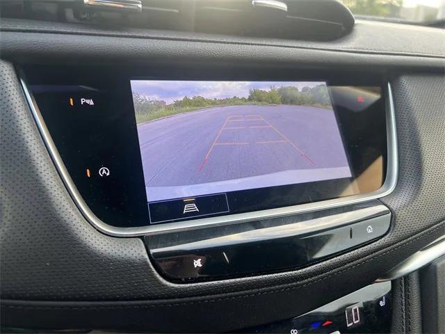 used 2025 Cadillac XT5 car, priced at $44,999