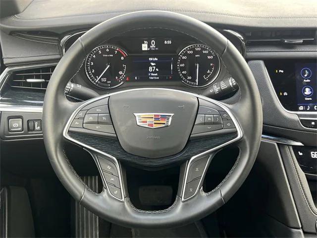 used 2025 Cadillac XT5 car, priced at $44,999