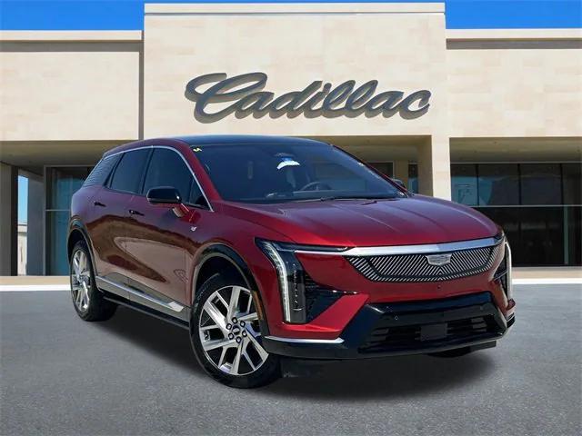 new 2025 Cadillac OPTIQ car, priced at $55,615