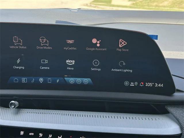 new 2025 Cadillac OPTIQ car, priced at $55,615
