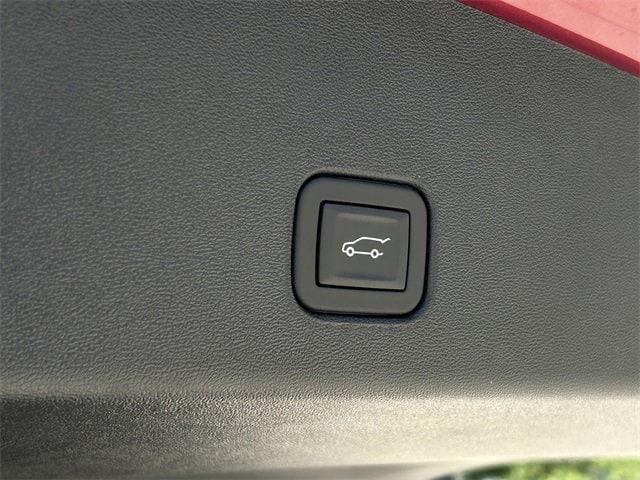 new 2025 Cadillac OPTIQ car, priced at $55,615