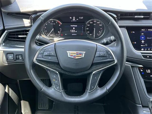 used 2022 Cadillac XT5 car, priced at $32,499