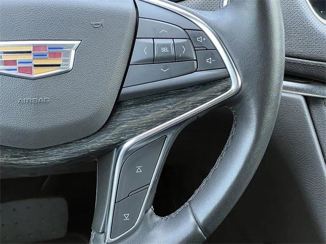 used 2022 Cadillac XT5 car, priced at $32,499