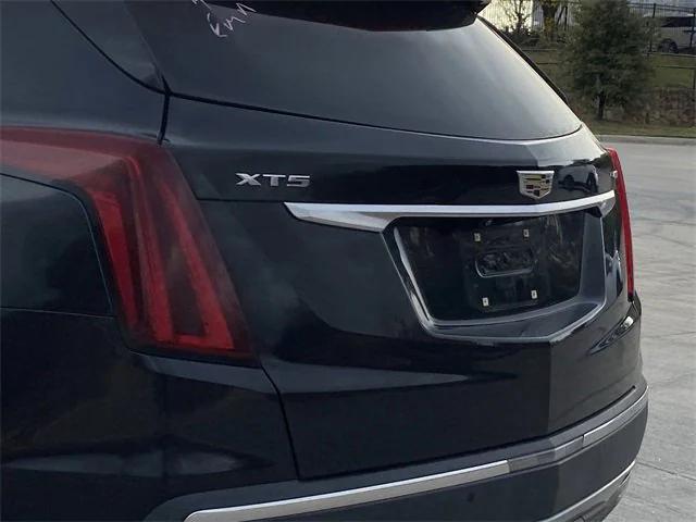 used 2020 Cadillac XT5 car, priced at $24,468