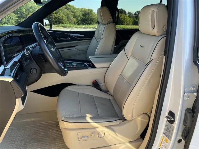 used 2023 Cadillac Escalade ESV car