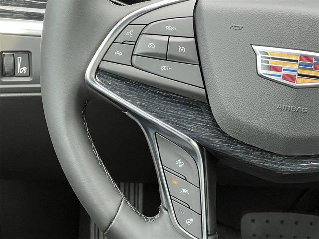 new 2025 Cadillac XT5 car, priced at $53,915