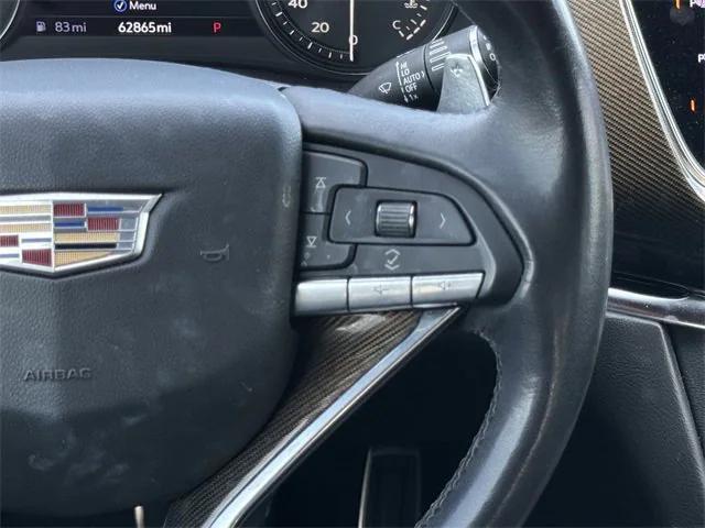 used 2020 Cadillac XT6 car, priced at $29,999
