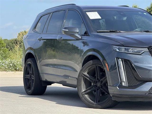 used 2020 Cadillac XT6 car, priced at $29,999