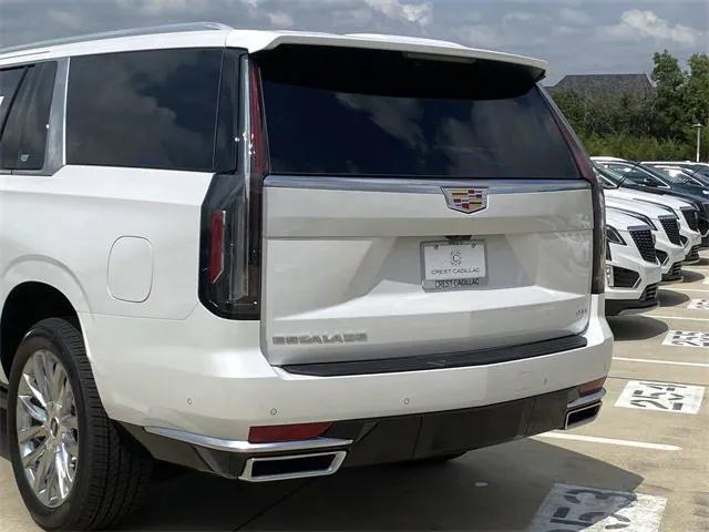 new 2024 Cadillac Escalade ESV car, priced at $112,015