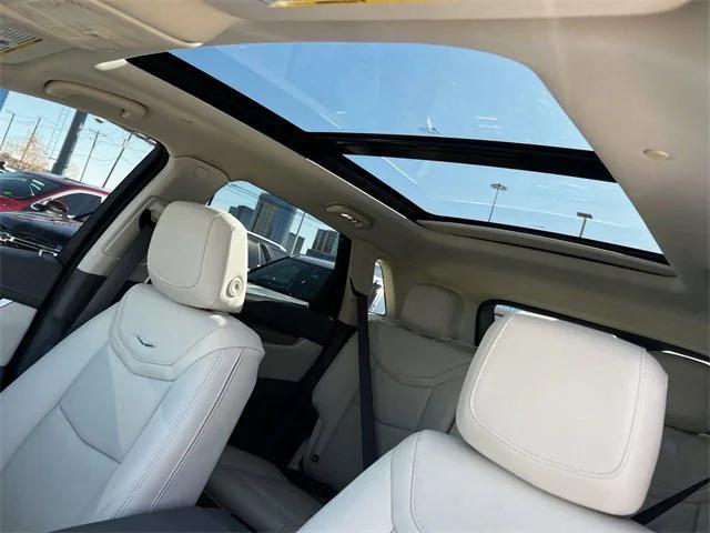 new 2025 Cadillac XT5 car, priced at $56,465