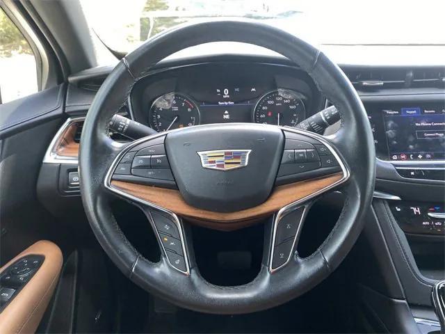 used 2021 Cadillac XT5 car, priced at $32,511