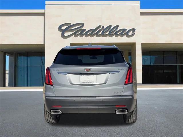 new 2025 Cadillac XT5 car, priced at $45,015