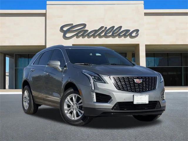 new 2025 Cadillac XT5 car, priced at $45,015