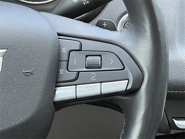 used 2023 Cadillac XT4 car, priced at $28,499