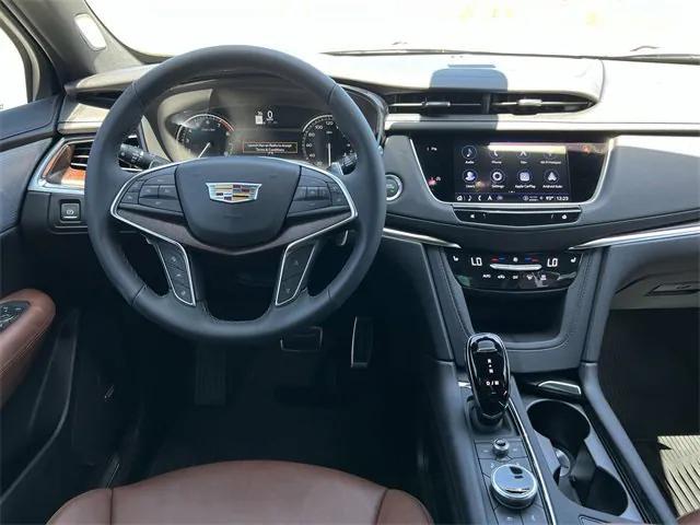 new 2025 Cadillac XT5 car, priced at $63,865