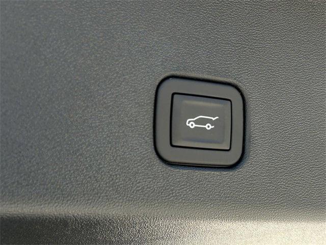 new 2025 Cadillac OPTIQ car, priced at $55,615