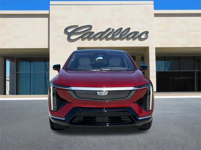 new 2025 Cadillac OPTIQ car, priced at $55,615