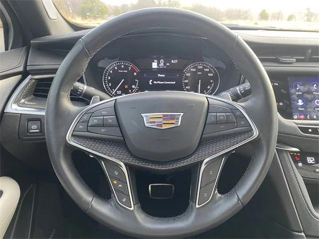 used 2024 Cadillac XT5 car, priced at $47,997