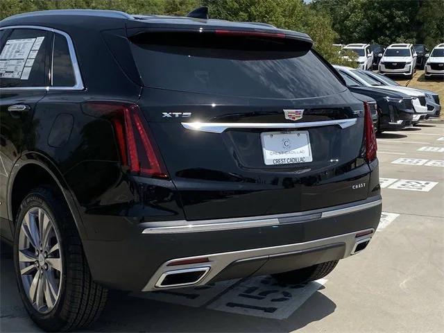 new 2025 Cadillac XT5 car, priced at $55,090