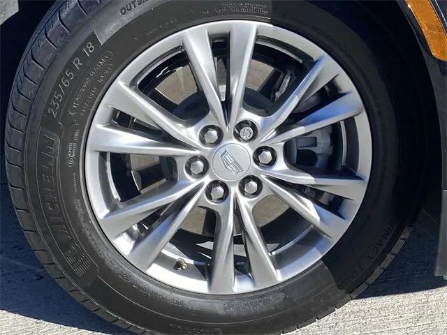 used 2022 Cadillac XT5 car, priced at $31,951