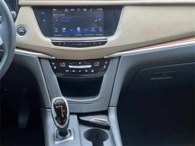 used 2017 Cadillac XT5 car, priced at $21,175