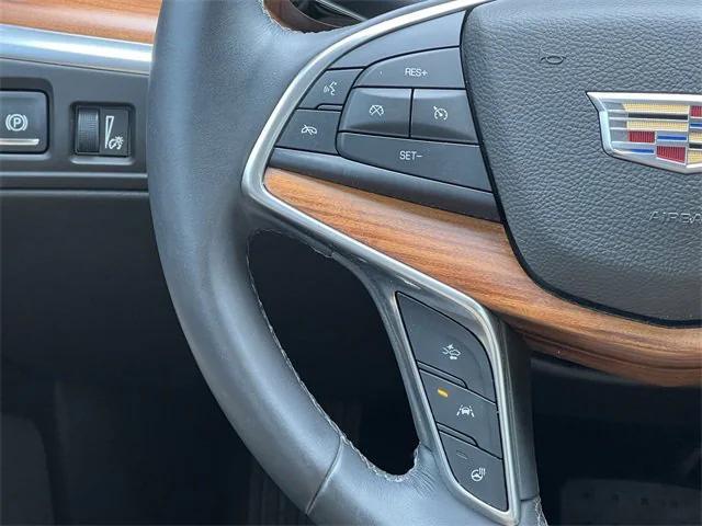 used 2017 Cadillac XT5 car, priced at $21,175