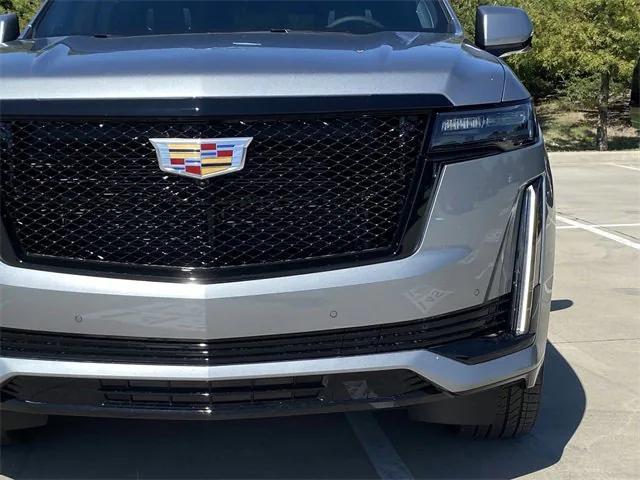 new 2024 Cadillac Escalade ESV car, priced at $120,615