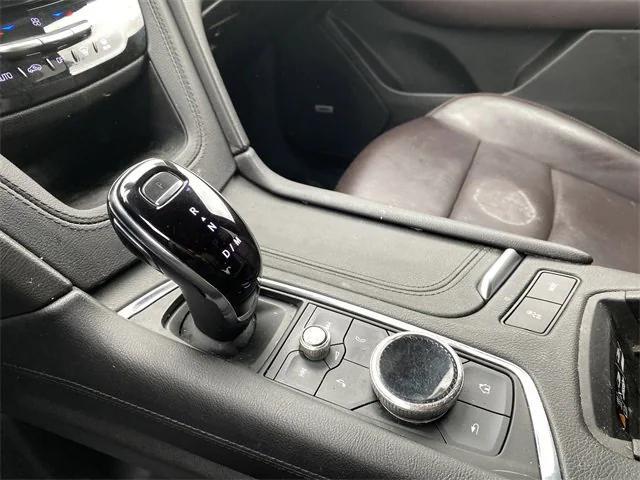 used 2022 Cadillac XT6 car, priced at $37,941