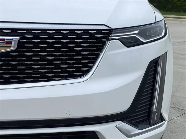 used 2022 Cadillac XT6 car, priced at $37,941