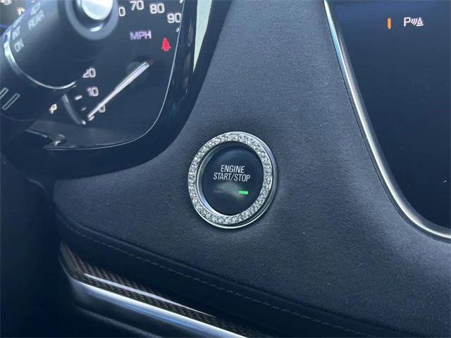 used 2017 Cadillac XT5 car, priced at $20,439