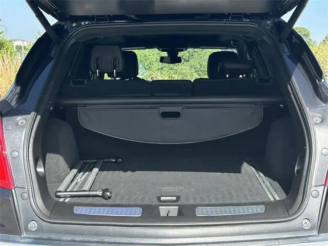 used 2017 Cadillac XT5 car, priced at $20,439