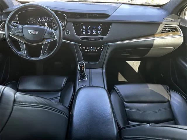 used 2017 Cadillac XT5 car, priced at $20,439