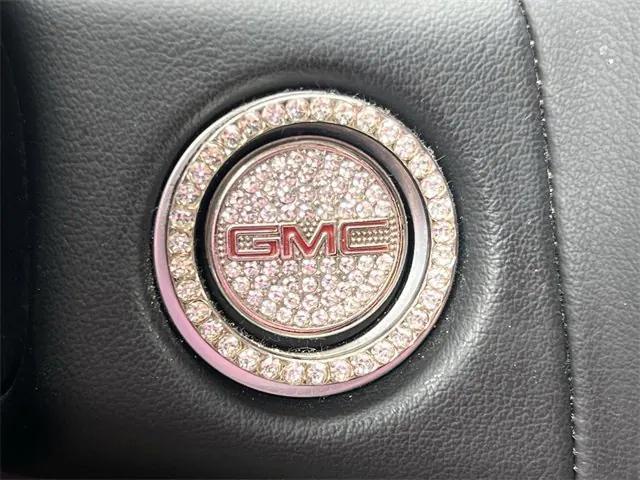used 2021 GMC Yukon car, priced at $45,499